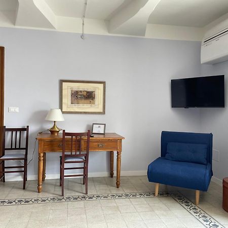 I Mezzanini Di Palazzo Bonaccorsi Apartman Milazzo Kültér fotó
