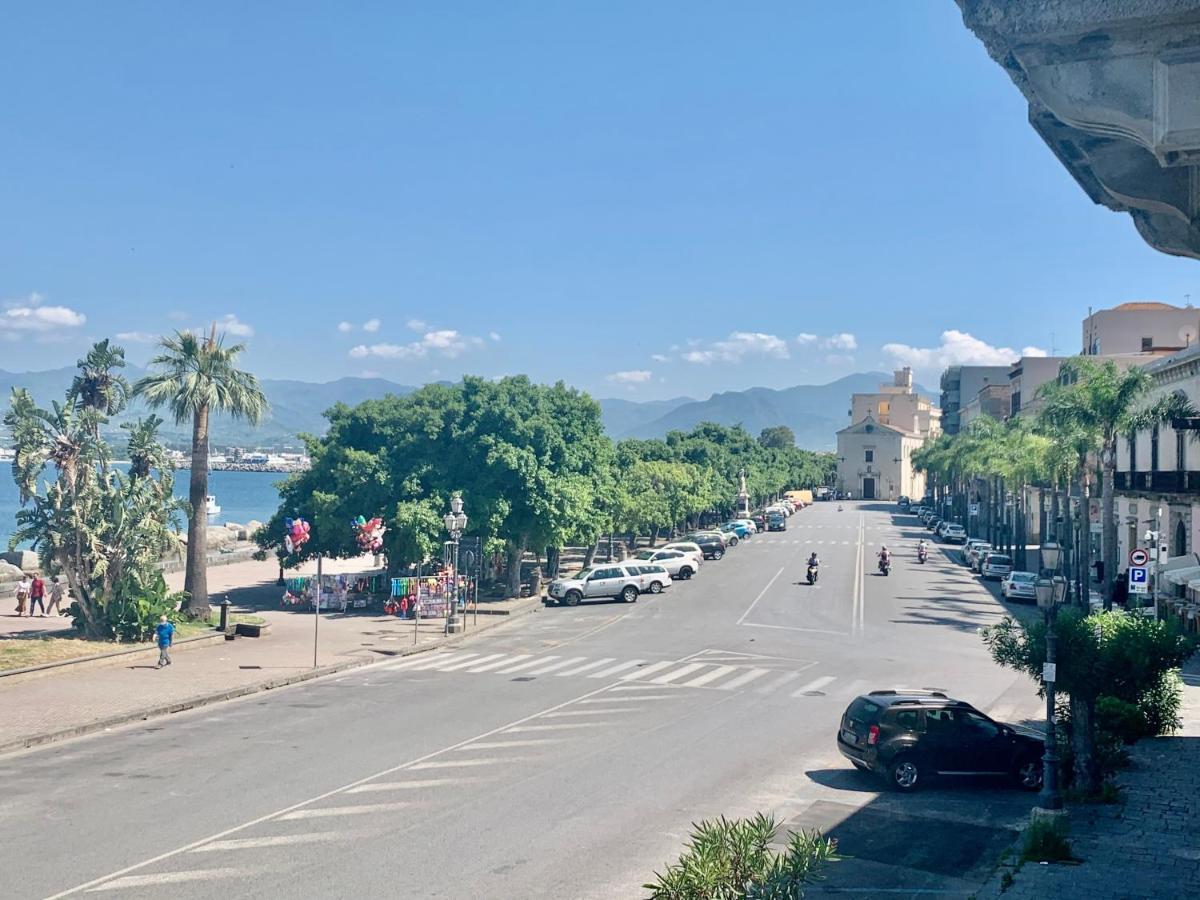 I Mezzanini Di Palazzo Bonaccorsi Apartman Milazzo Kültér fotó