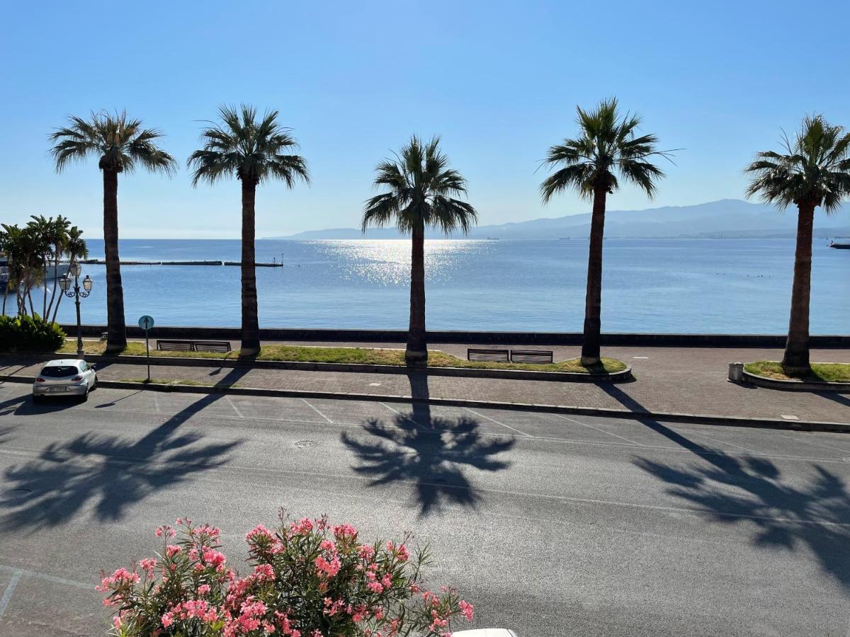 I Mezzanini Di Palazzo Bonaccorsi Apartman Milazzo Kültér fotó